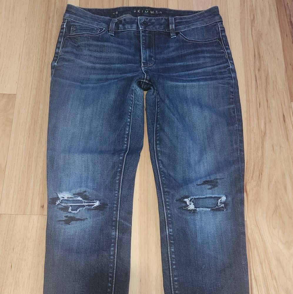 White House Black Market The Skimmer Distressed Jeans Size 6 Blue